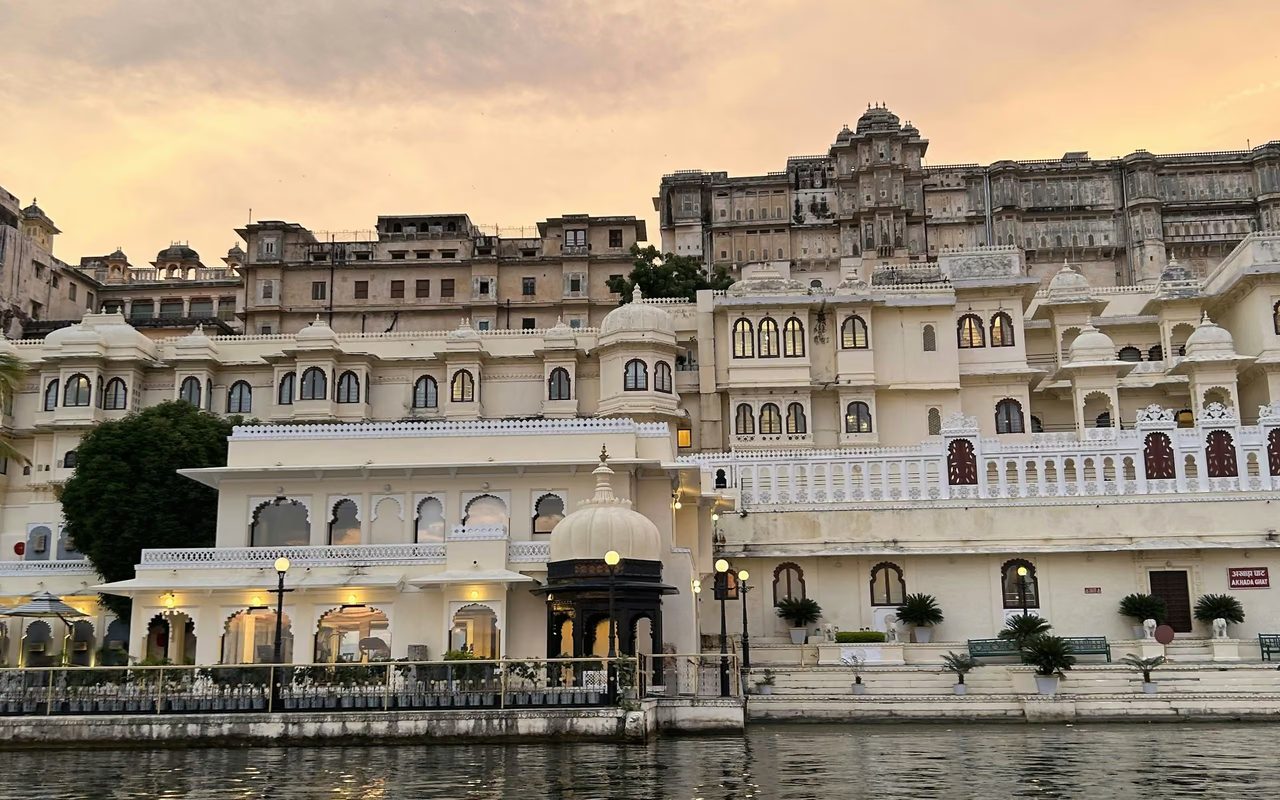 City Palace, Lake Pichola, udaipur