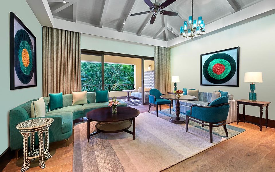 Suite sitting room opening towards greenery